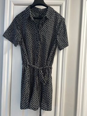 Volcom Black Short-Sleeve Heart Print Romper with pockets